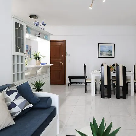 Seaside Penthouse In * Kalamáta