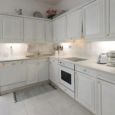 Seaside Penthouse In شقة