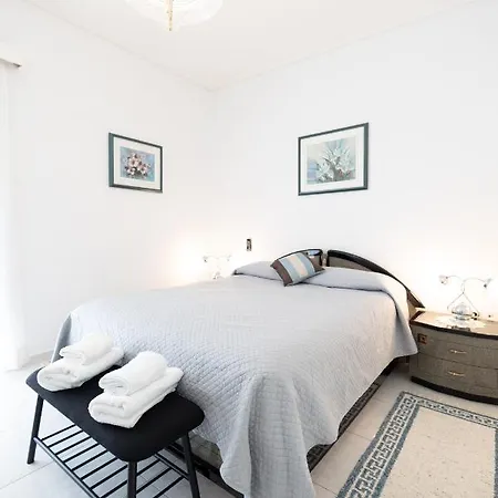 شقة Seaside Penthouse In كالاماتا