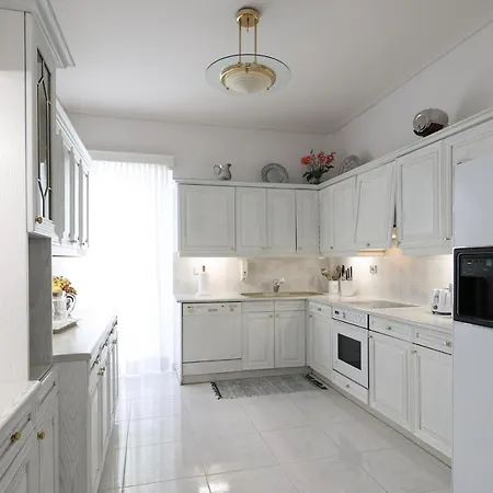 Seaside Penthouse In شقة *