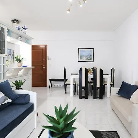 Seaside Penthouse In * 칼라마타
