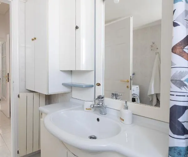 Seaside Penthouse In Kalamata